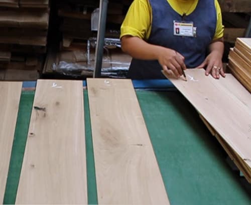 Building Structured Flooring, Sawyer Mason Wide Plank Flooring - Face Veneer Grading & Inspection