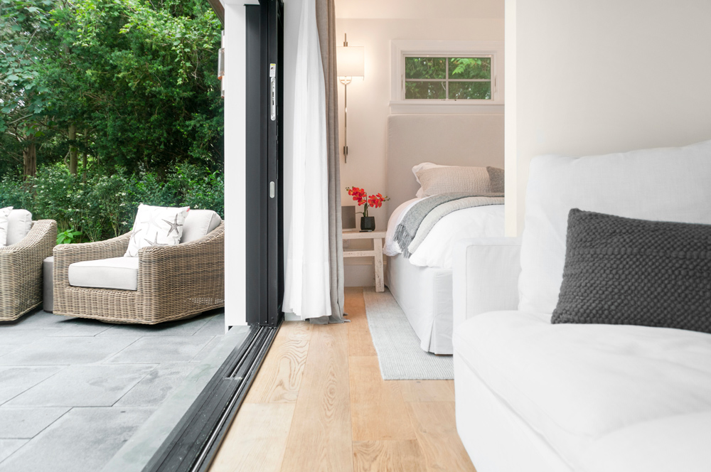 Modern Pool House Cambridge